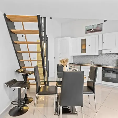 Lägenhet 3 Bd Carnot