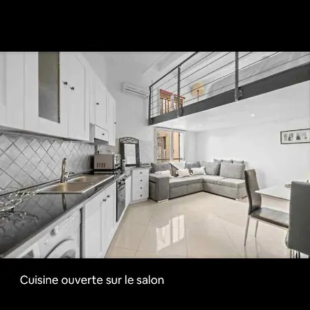 3 Bd Carnot Apartment *