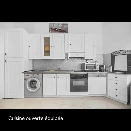 3 Bd Carnot Lägenhet *