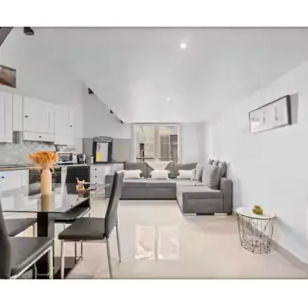 3 Bd Carnot * Cannes